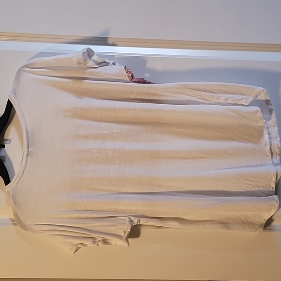 Apt 9 Shirt - Picture 4 of 4